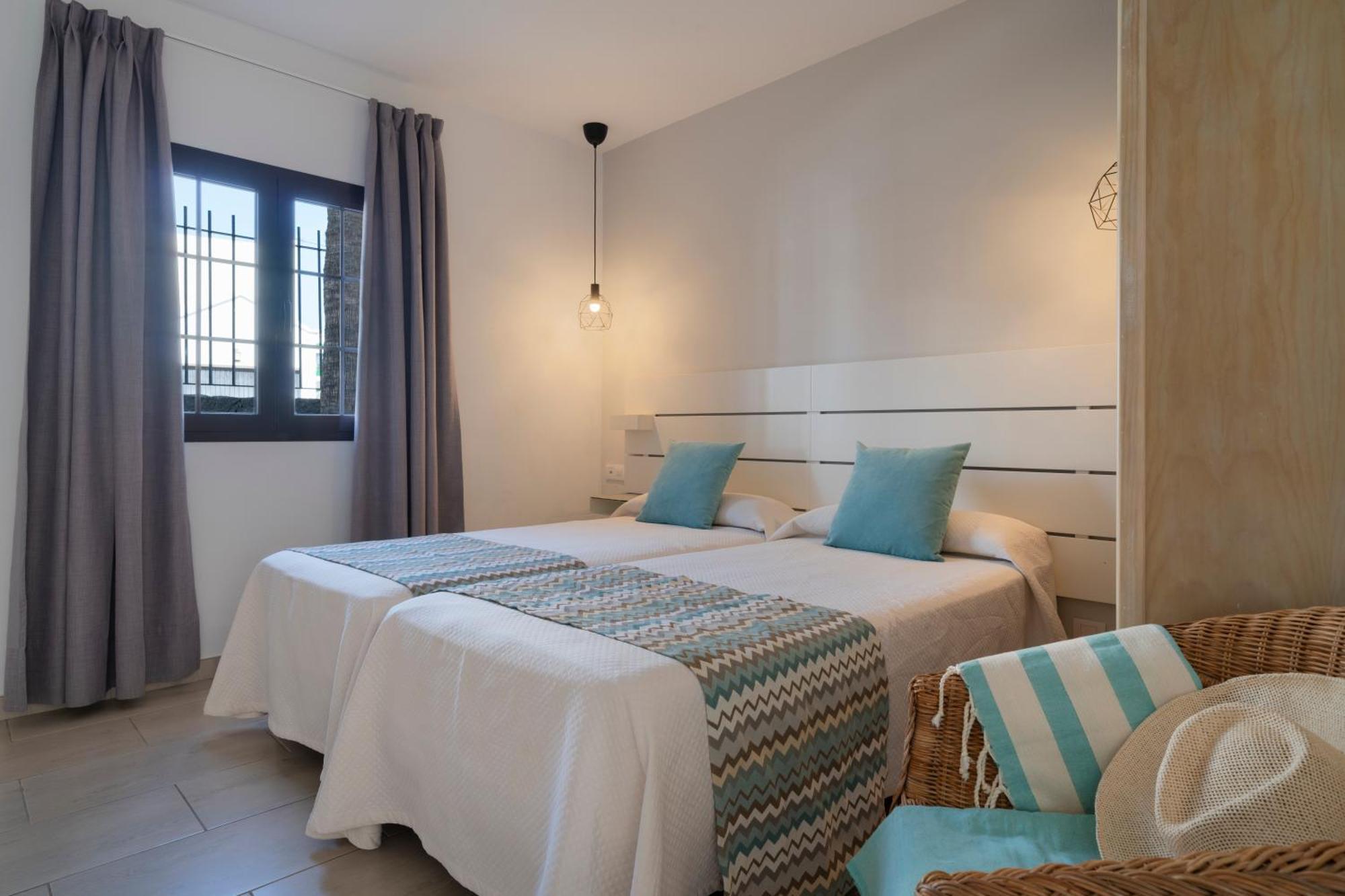 Apartamentos Fayna Puerto del Carmen  Exteriör bild